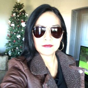 Meet your Posher, Maria isabel